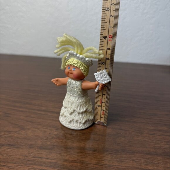 Cabbage Patch Doll Vintage Mini Figure Snow Queen Angel Bride 3.5" Tall 1994 - Picture 6 of 7